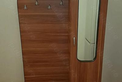 Apartament cu 2 camere semidecomandat în Micro 3 - 4