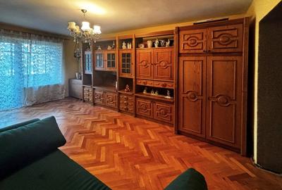 Apartament cu 3 camere semidecomandat, mobilat în Traian - 1