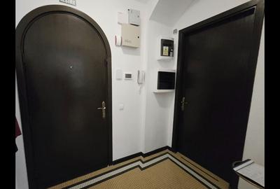 Apartament cu 8 camere decomandat în Aviatorilor - 22
