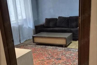 Apartament cu 2 camere decomandat în Simeria