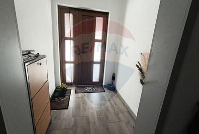 Casă individuală cu 5 camere cu Teren 343 Mp în Est - 18