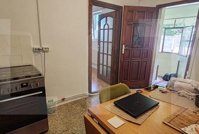 Apartament de vanzare, cu 2 camere, 45 mp, zona Balcescu - 4