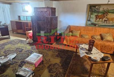 Casă cu 4 camere cu Teren 977 Mp în Caracal - 10