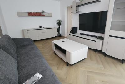 Apartament cu 2 camere semidecomandat, mobilat în Tineretului