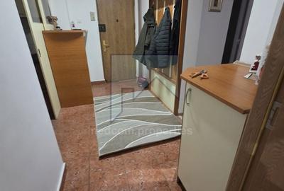 Apartament cu 3 camere decomandat, mobilat în Nerva Traian - 8