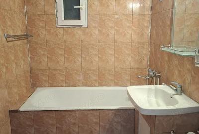 Comision cumparator 0%, 3 camere, decomandat , str. Viitorului - 12