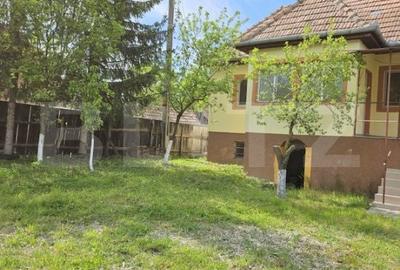 Casă cu 4 camere decomandat cu Teren 1000 Mp în Petrești - 19