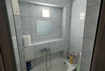 Apartament cu 2 camere, etajul 3/4, zona Podu Ros - 4
