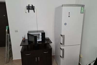 Garsonieră decomandată în Berceni