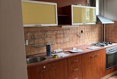 Apartament cu 3 camere semidecomandat în Drumul Taberei - 11