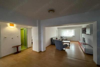 Apartament cu 3 camere decomandat în Central - 4
