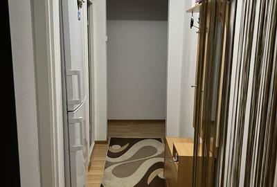 Apartament cu 3 camere semidecomandat în Rogerius - 1