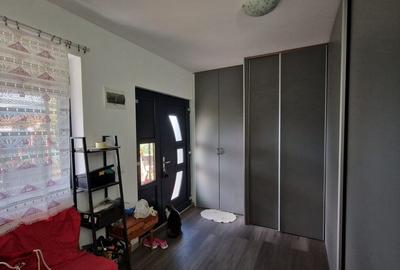 Casă spațioasă de vanzare, 4 camere, 6 Ari, Săsar - Comision 0% - 9