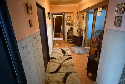 Apartament cu 4 camere decomandat în Sebastian - 2