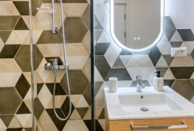 Garsoniera situata in zona Mamaia Nord, primul bloc de la pr - 8