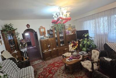 Apartament cu 3 camere semidecomandat în Zimbru - 9