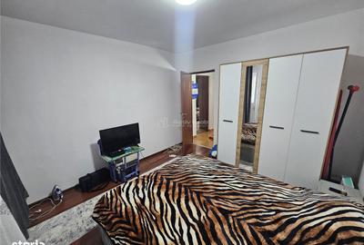 Apartament cu 3 camere semidecomandat în Central - 18