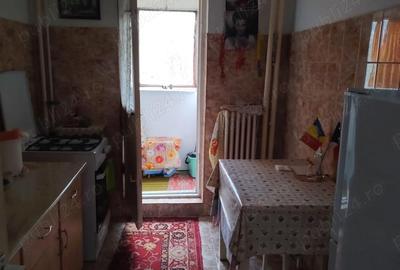 Apartament cu 3 camere decomandat în Central - 1