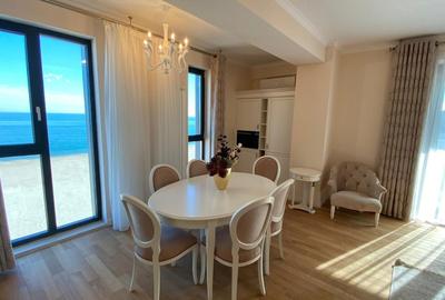 Apartament cu 3 camere decomandat, mobilat în Faleza Nord