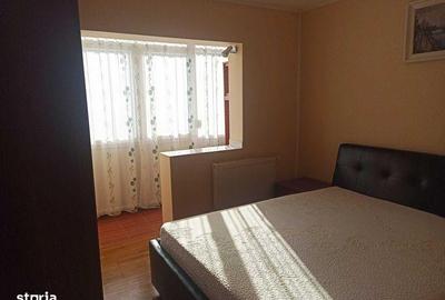 Apartament cu 3 camere decomandat în Berceni - 3