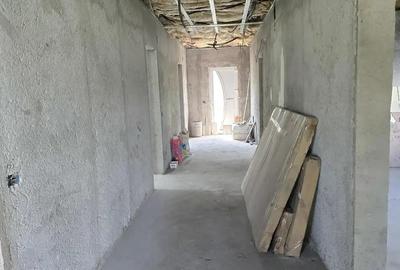 Casă cu 6 camere în Central