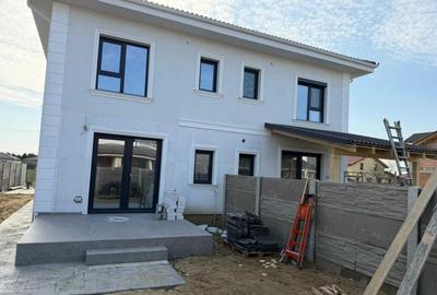 Casă cu 3 camere în Moșnița Nouă - 5