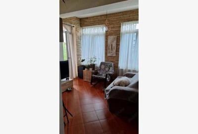 Apartament de vanzare - 3 camere luminoase, cu 3 balcoane - 2