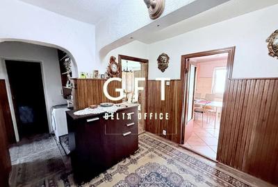 Apartament cu 3 camere decomandat în Independenței - 10