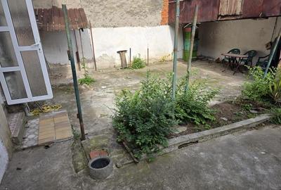 Casă cu 4 camere în Central - 4