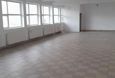 Spațiu comercial, de 290 mp, în Central - 5