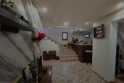 Casă cu 7 camere cu Teren 960 Mp în Câmpineanca - 13