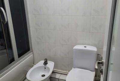 Apartament cu 3 camere decomandat în Central - 4