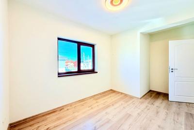Duplex cu 5 camere cu Canalizare în Dumbrăvița - 1