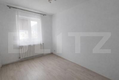 Apartament cu 3 camere decomandat în Cugir - 3