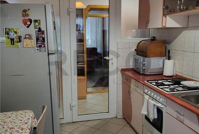 Apartament cu 3 camere decomandat în Valenta - 18
