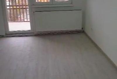 Apartament cu 4 camere decomandat în Centrul Civic - 7