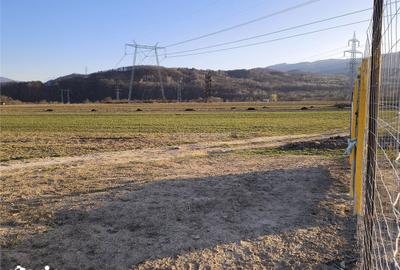 Teren de 2262 mp, în Central - 4