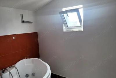 Casă cu 4 camere cu Teren 100 Mp în Centru Civic - 2