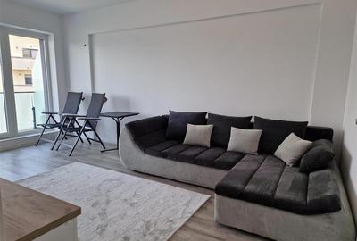 Apartament cu 2 camere decomandat, mobilat în Tractorul - 3