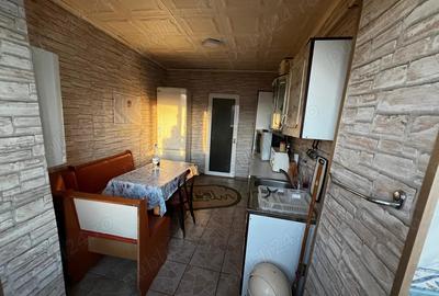 Inchiriez apartament 3 camere - 8