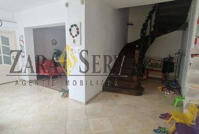Casă cu 5 camere cu Teren 500 Mp în Central - 3