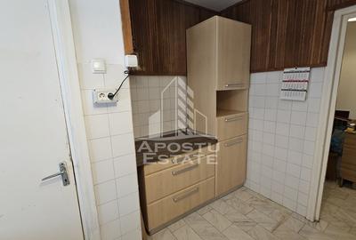 Apartament cu 3 camere, decomantat, etajul 2 , zona Spitalul Judetean - 9