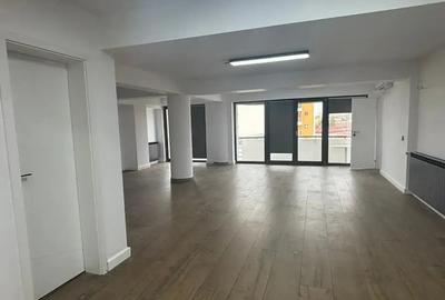 Inchiriere Birouri | Cladire Recent Renovata | 500 m Metrou 1 mai