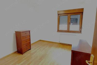 Apartament cu 3 camere decomandat în Micălaca - 2