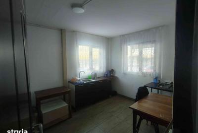 Casă cu 2 camere cu Teren 3000 Mp în Frumușani - 3