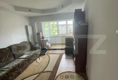 Apartament decomandat, etaj 3/4 Bulevardul Independen?e - 9