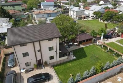 Casă cu 7 camere în Central - 11
