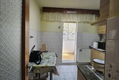 Apartament cu 3 camere în Calea Aradului