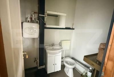 Spațiu comercial, de 70 mp, în Viforâta