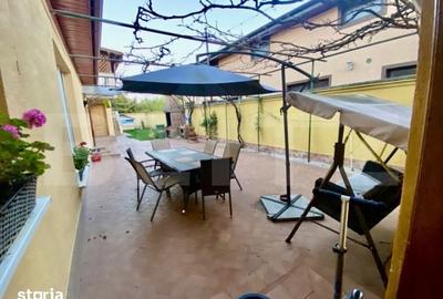Casă cu 5 camere cu Teren 343 Mp în Lipovei